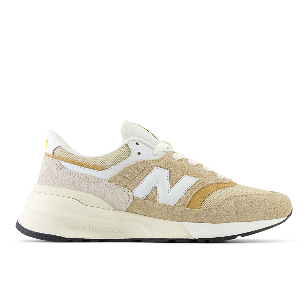 New balance türkiye'ye getiren hot sale adam