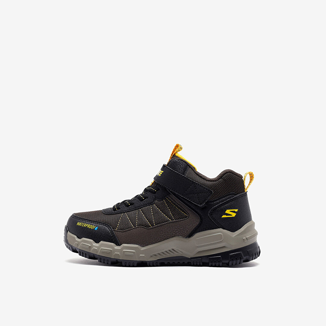 Skechers adventure track store