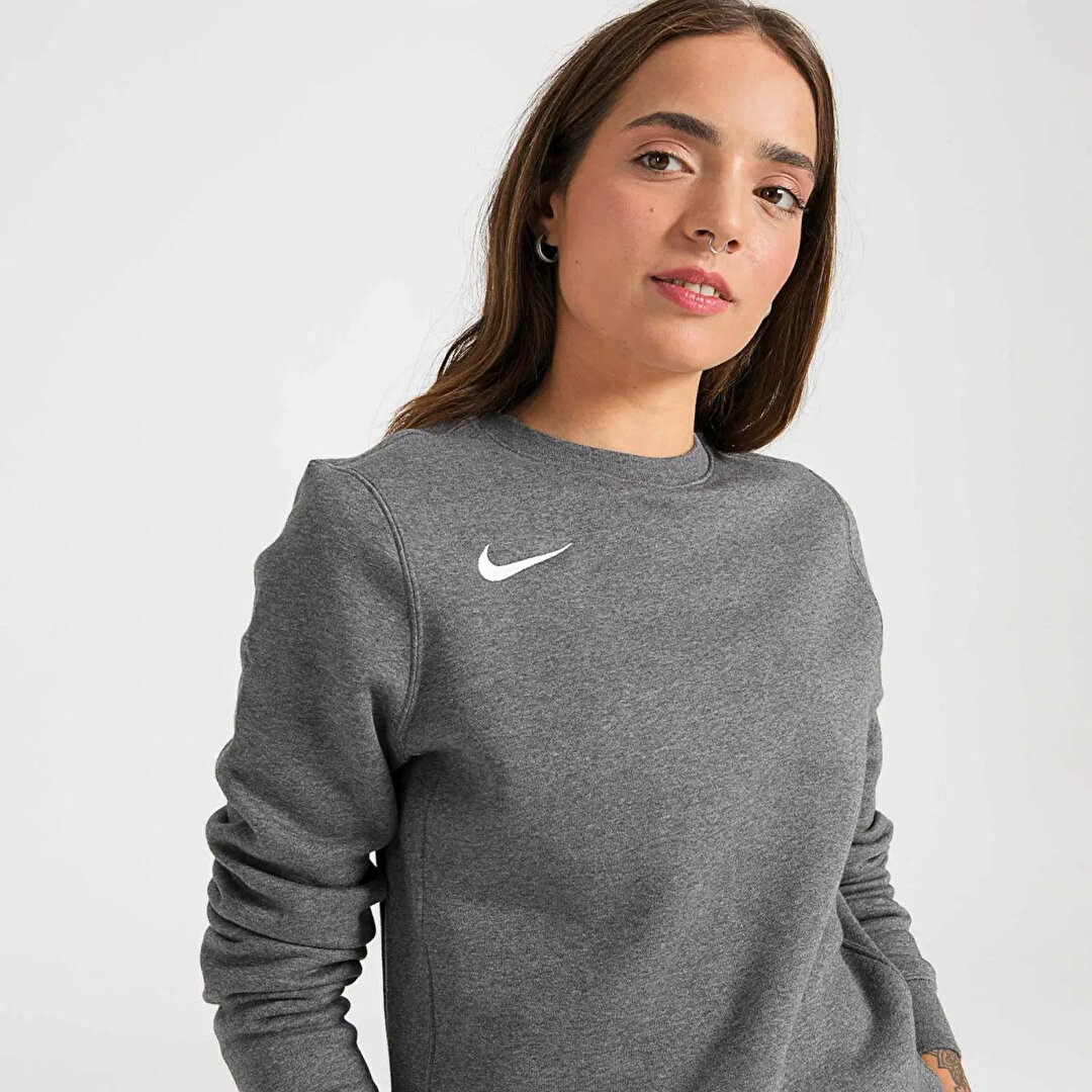 Nike Team Park 20 Crewneck Kad n Gri Yuvarlak Yaka Sweatshirt